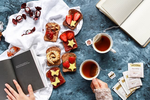 Influencer Spotlight: Fashionistas to Follow for Daily Inspiration